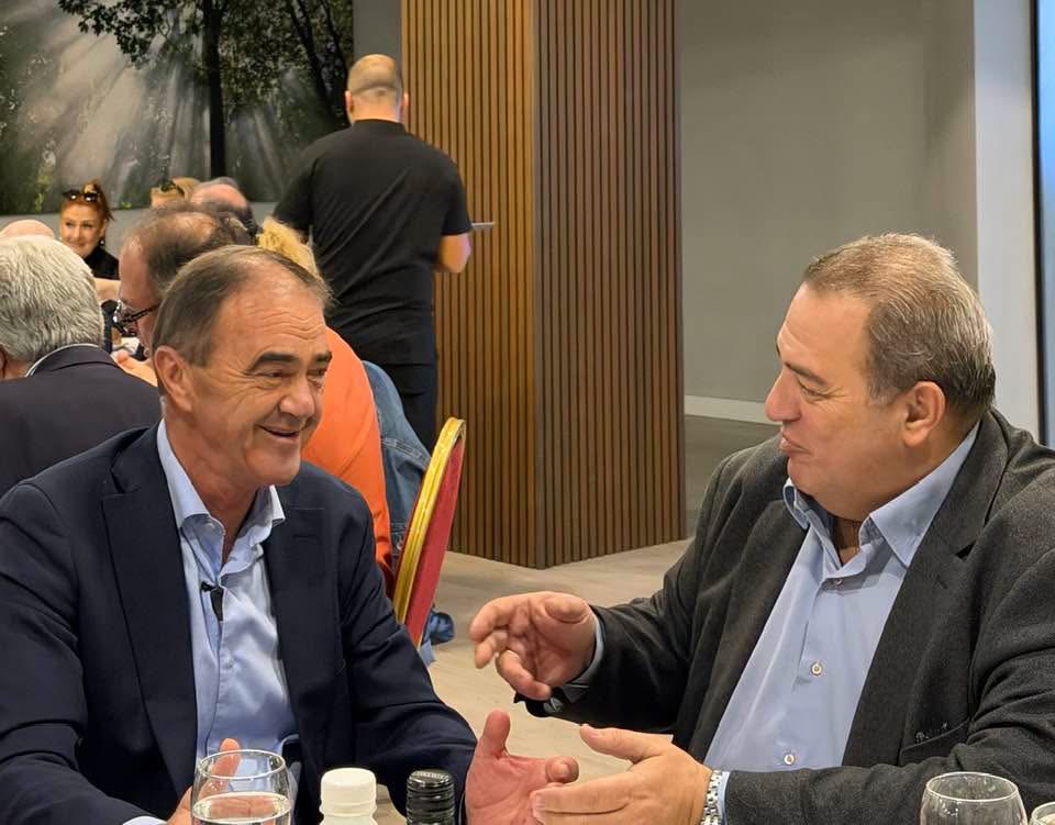 Στιγμιότυπο από τη συνάντηση για τις αναπτυξιακές προτεραιότητες του Δήμου Μαρώνειας - Σαπών