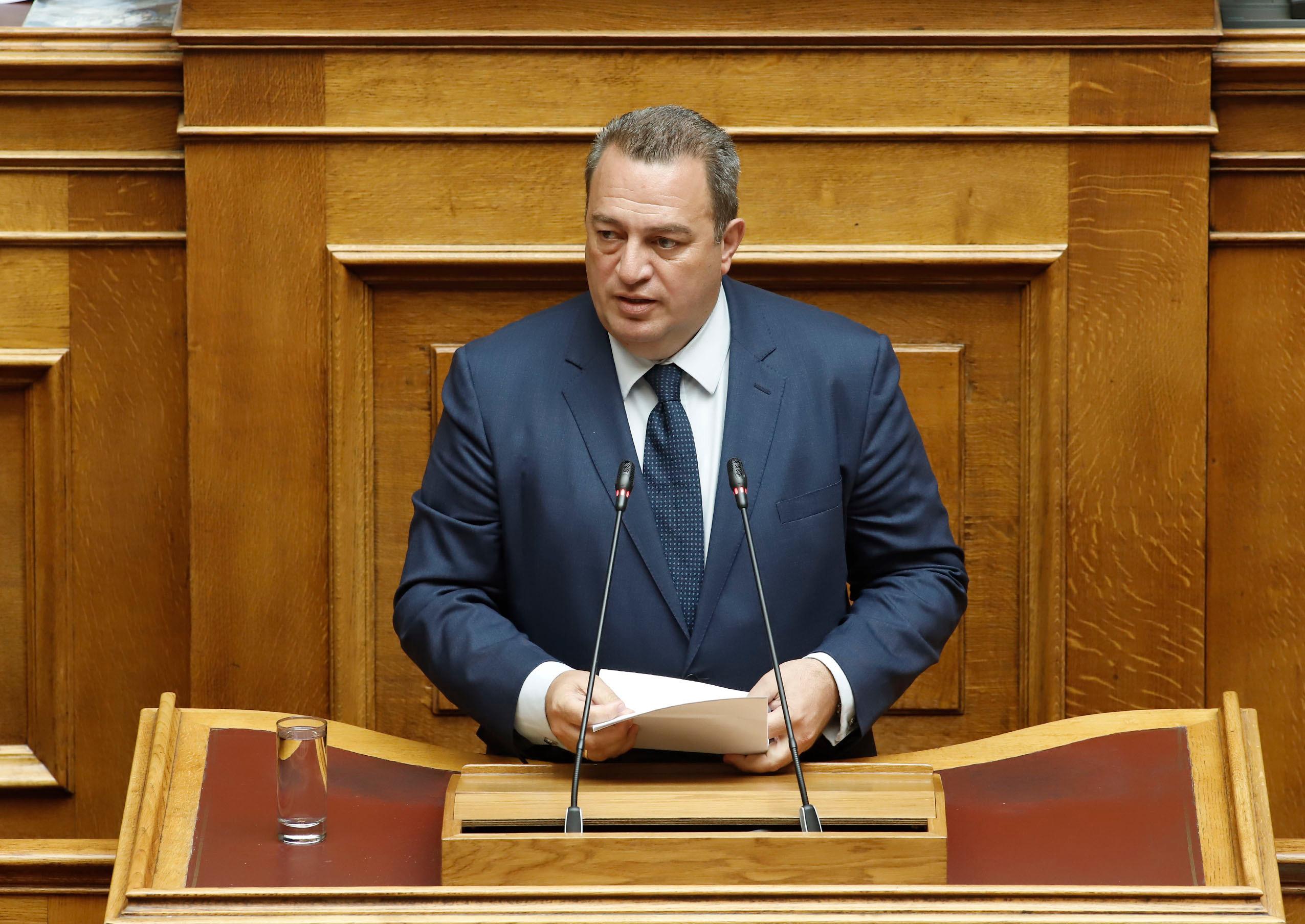 Ο Ευριπίδης Στυλιανίδης στο βήμα της Βουλής